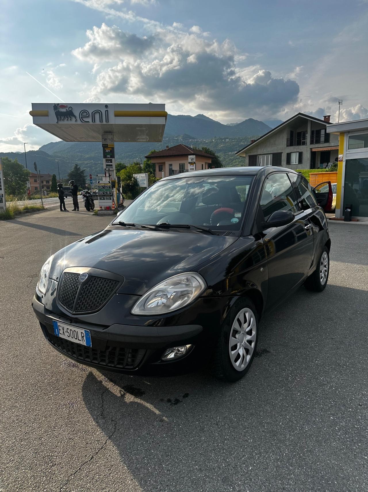 Lancia Ypsilon 1.4 Platino Ecochic GPL
