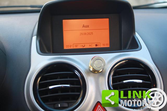 OPEL Corsa 1.2 3 porte b-color NEOPATENTATI