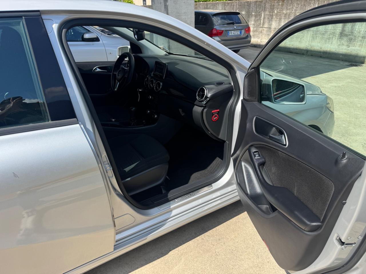 Mercedes-benz B 180 160 BlueEFFICIENCY Executive