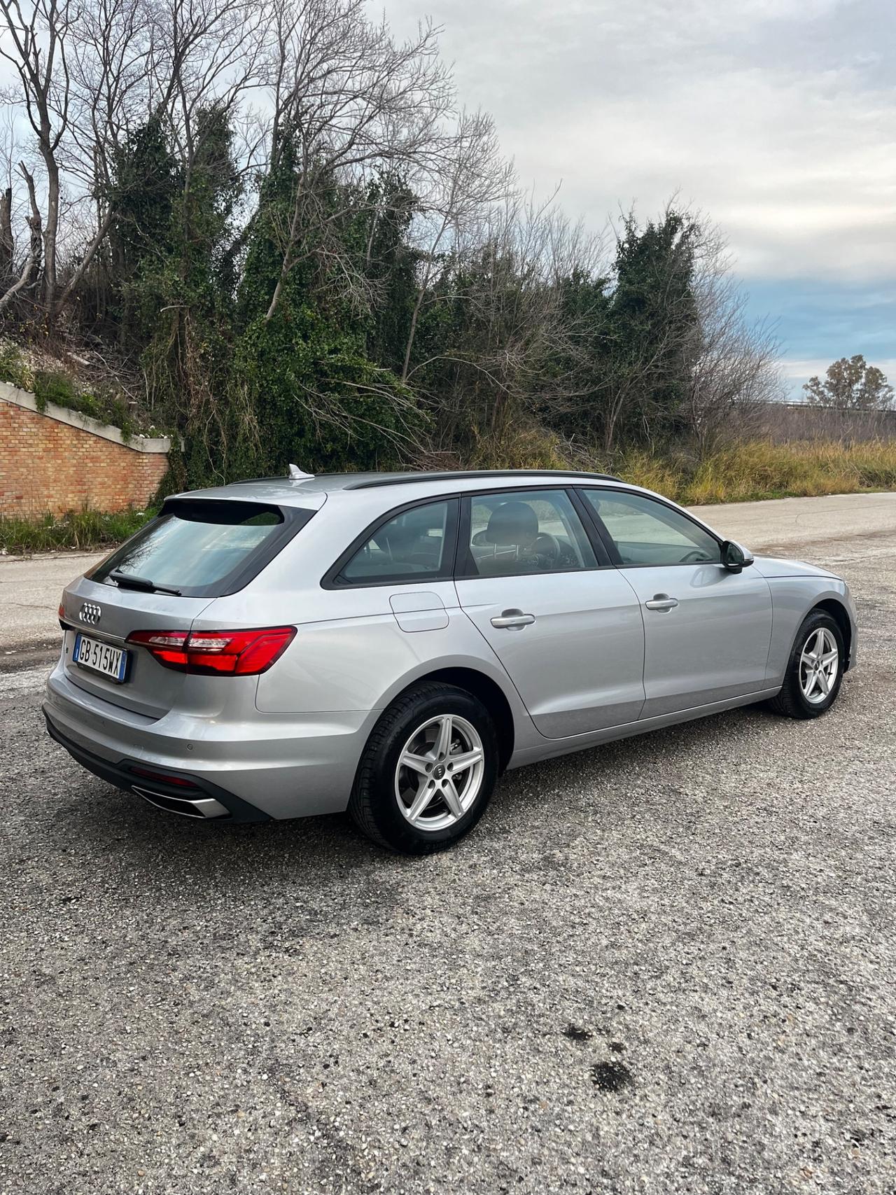 Audi A4 Avant 2.0 TDI/163 CV S tronic Business