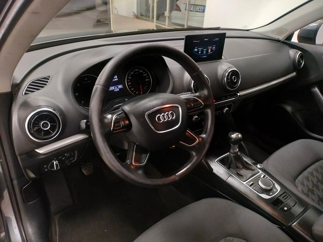 Audi A3 SPB 1.6 TDI ultra Attraction