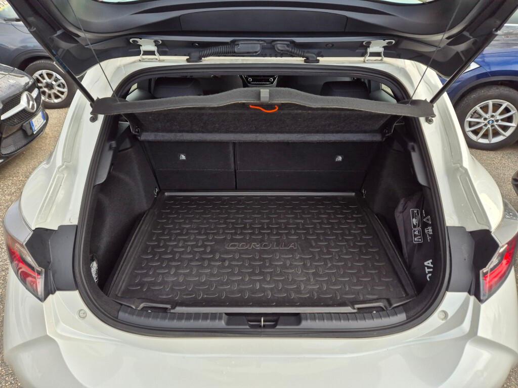 Toyota Corolla 1.8 Hybrid Business