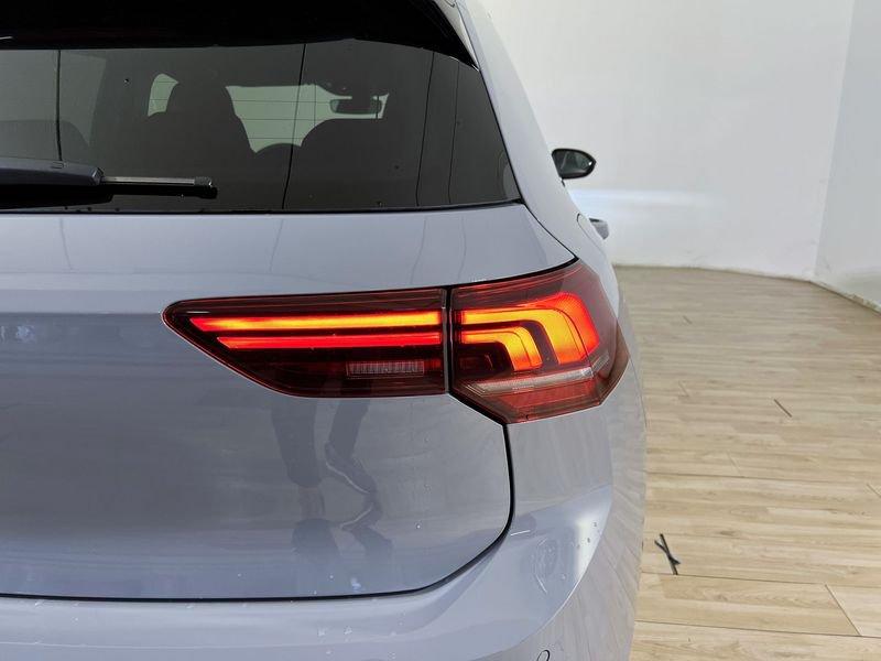 Volkswagen Golf Golf 1.5 etsi R-Line Plus 150cv dsg
