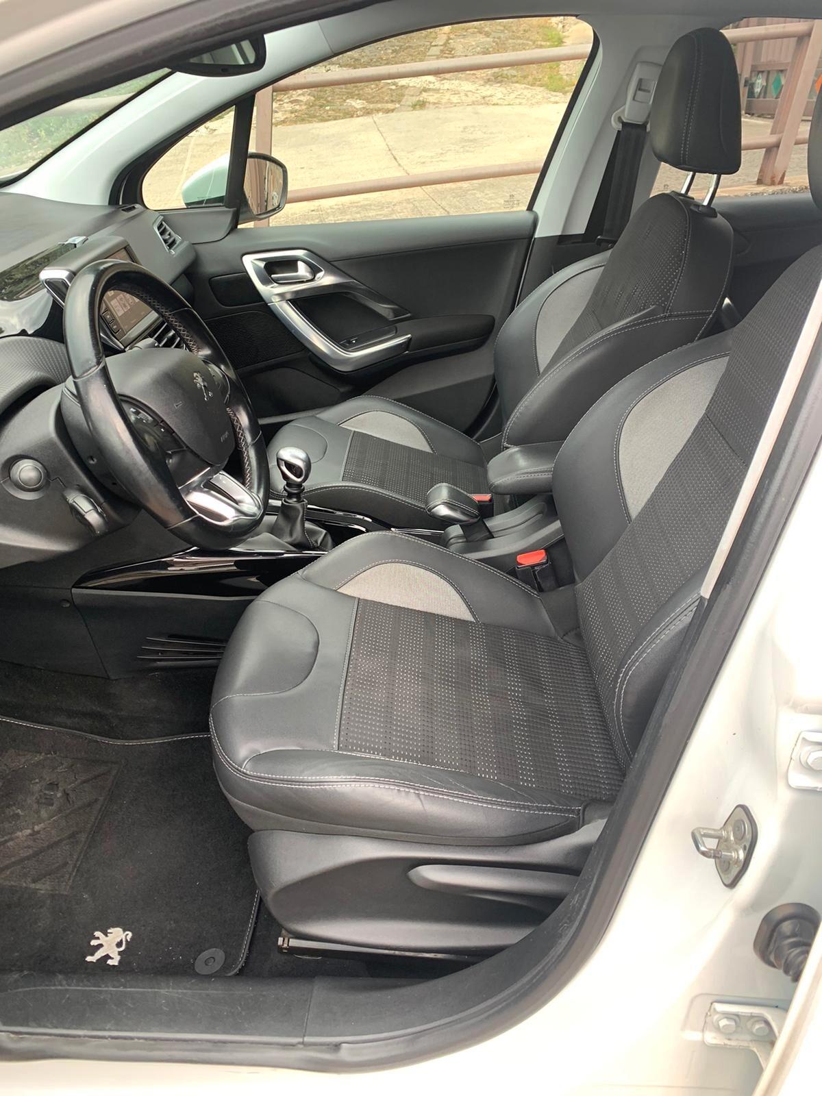 Peugeot 2008 BlueHDi 120 S&S Allure