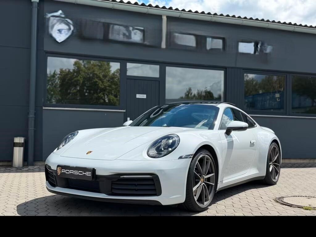 Porsche 911 Carrera 992