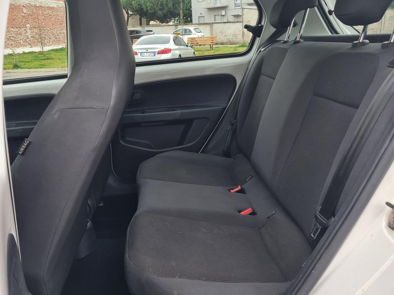 Volkswagen up! 1.0 eco Move up! #9928