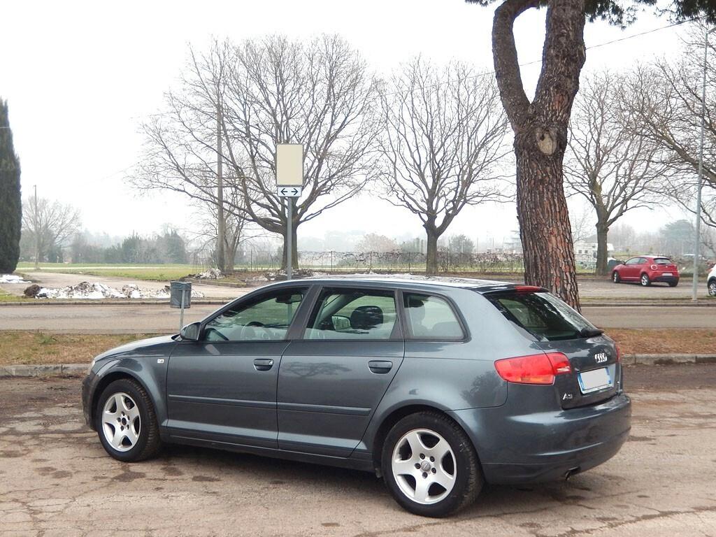 AUDI A3 1.6 impianto GPL con BOMBOLA NUOVA!
