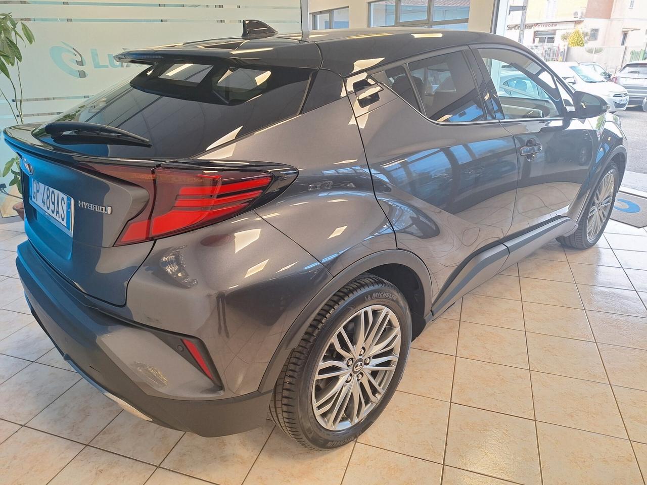 Toyota C-HR 2.0 Hybrid E-CVT Lounge