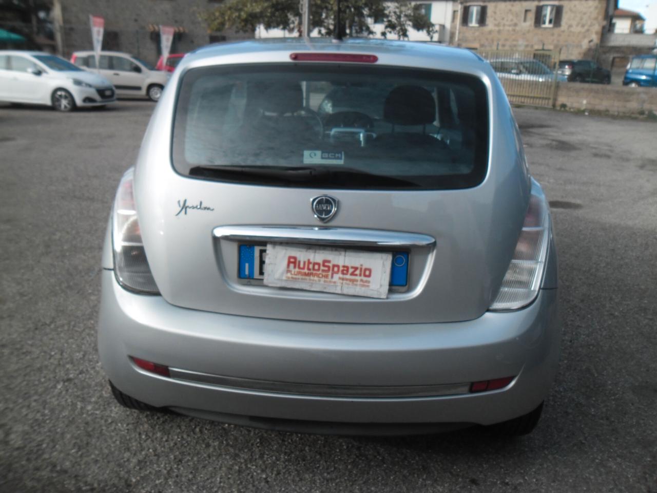 Lancia Ypsilon 1.2 69 CV Diva