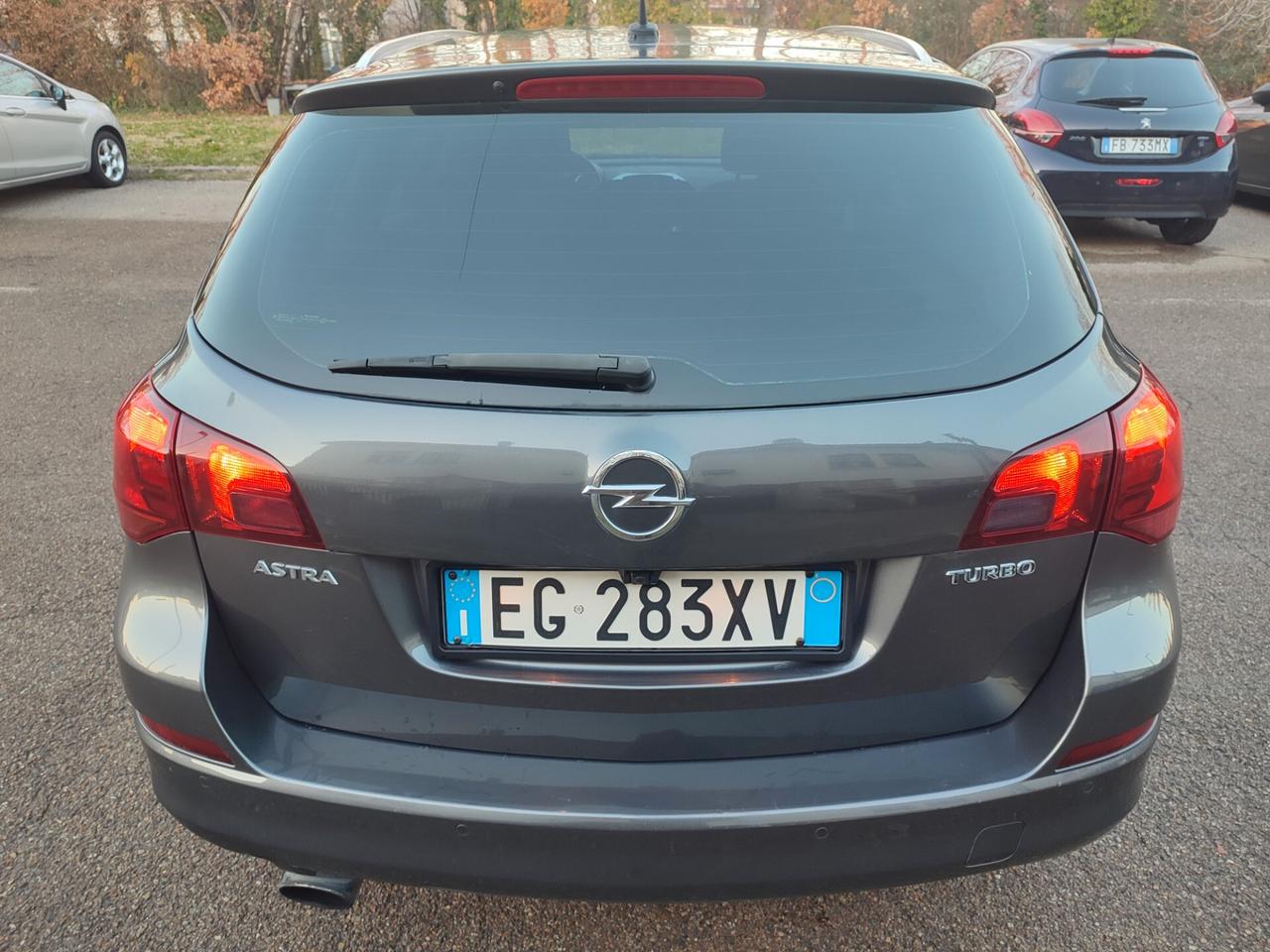 Opel Astra 1.6 Turbo 180CV Sports Tourer Cosmo S