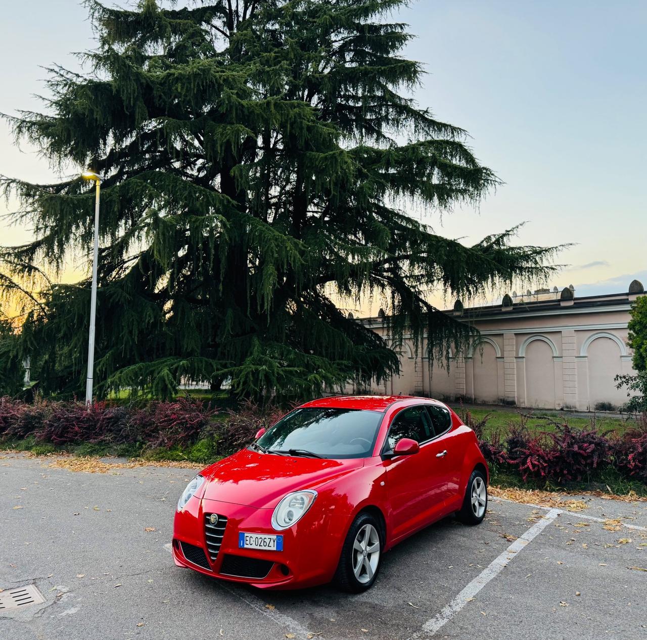 Alfa Romeo MiTo 1.6 JTDm 16V Distinctive Sport Pack