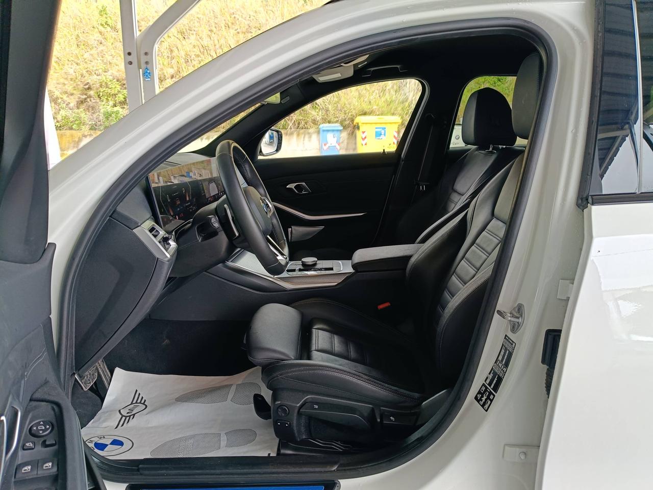 BMW Serie 3 G21 2022 Touring - 320d Touring mhev 48V xdrive MSport Pro auto