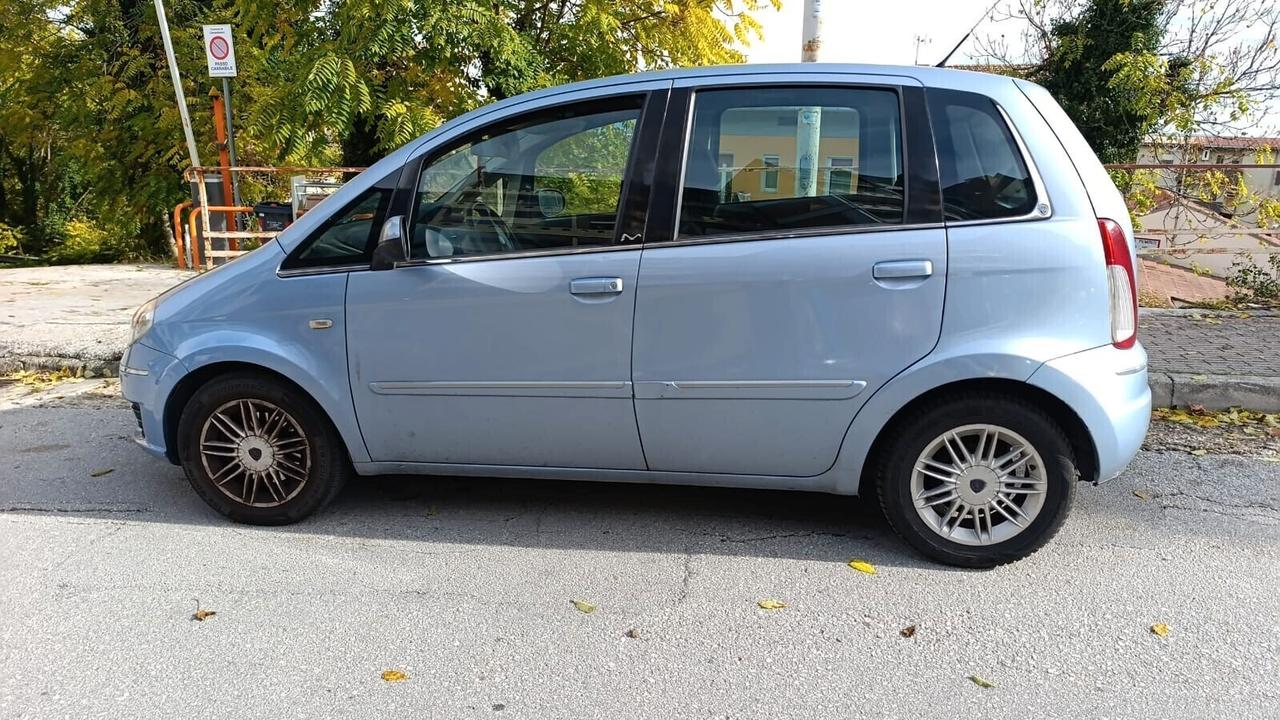 Lancia MUSA 1.3 Mjt 95 CV 5th Avenue