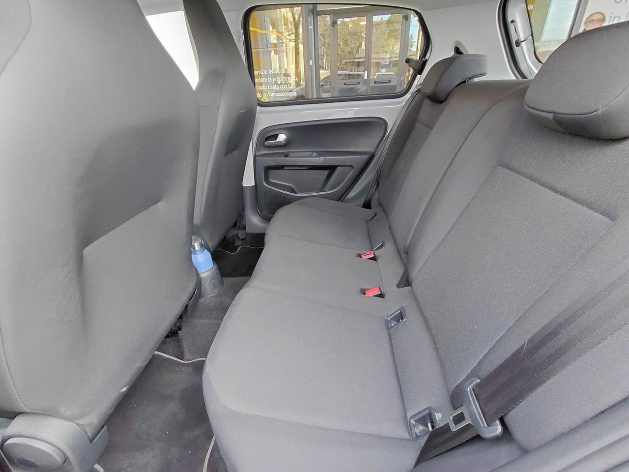 Volkswagen up! High up! #8348