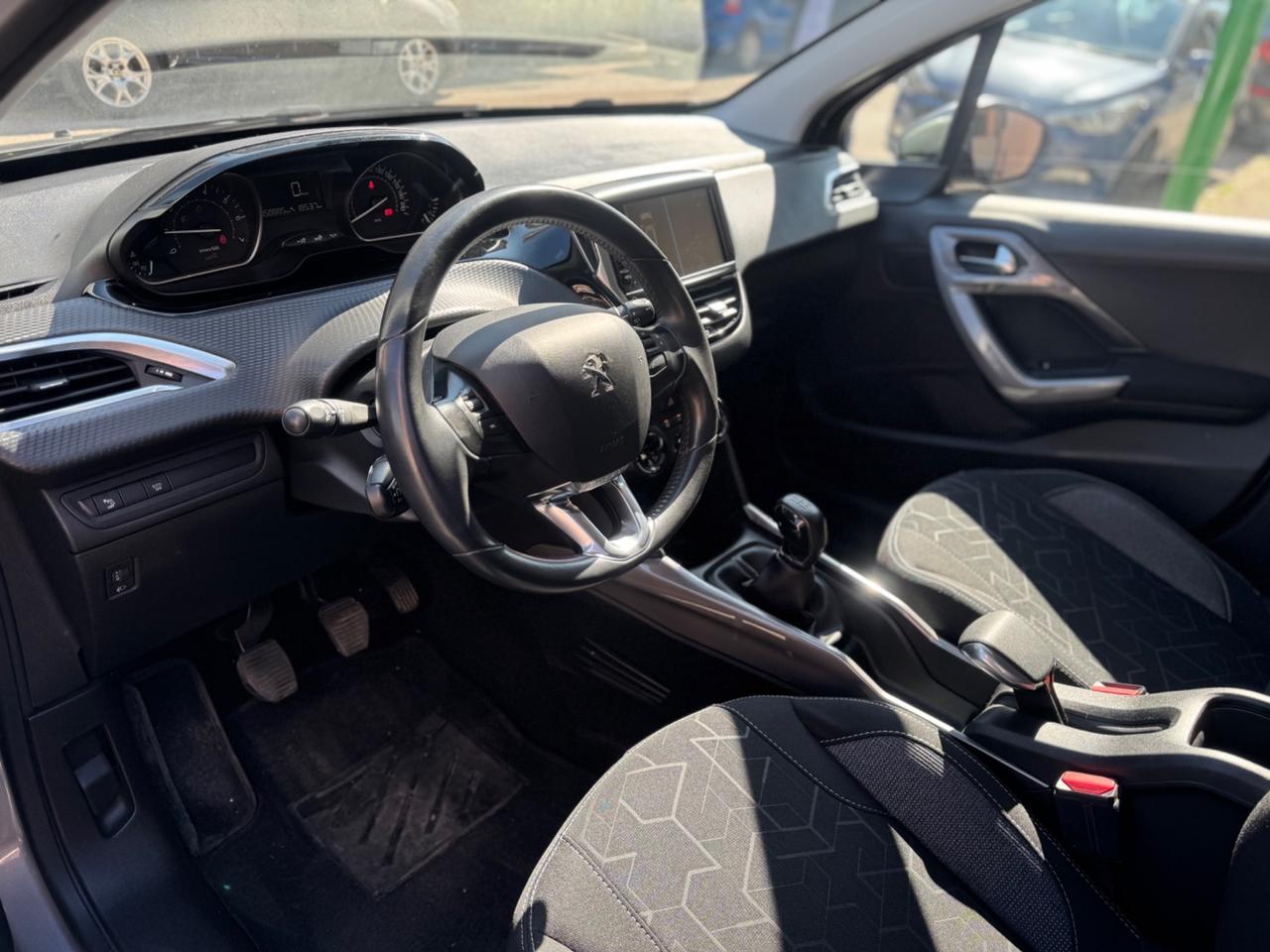 Peugeot 2008 PureTech 82 S&S Allure