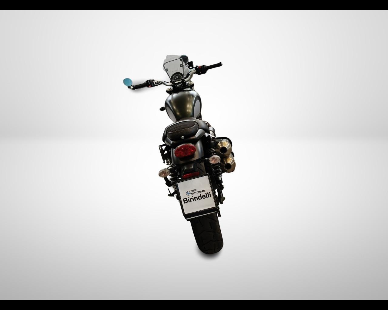 TRIUMPH Scrambler 900 - Chrome Edition