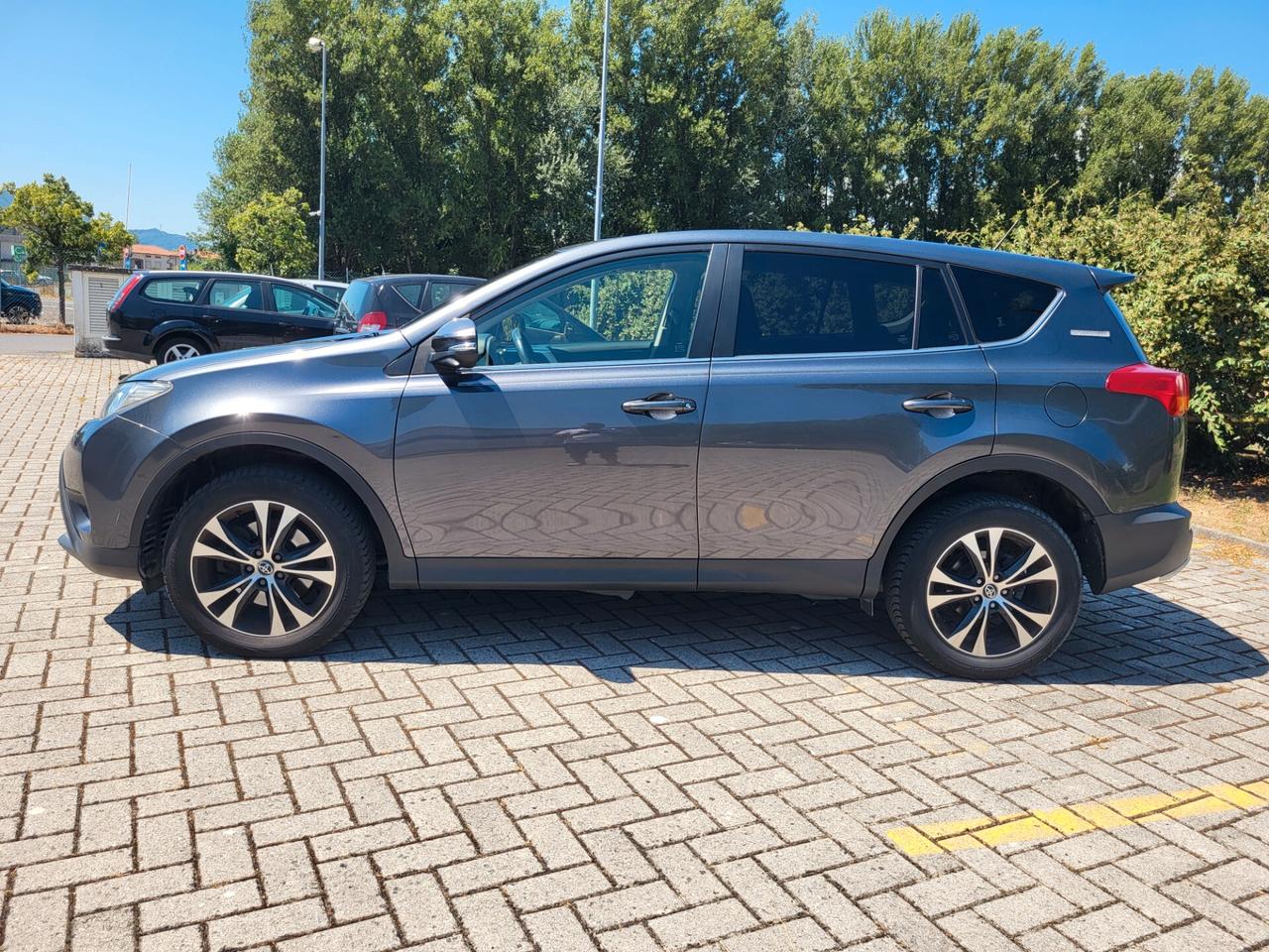 Toyota RAV 4 RAV4 2.0 D-4D 2WD Style