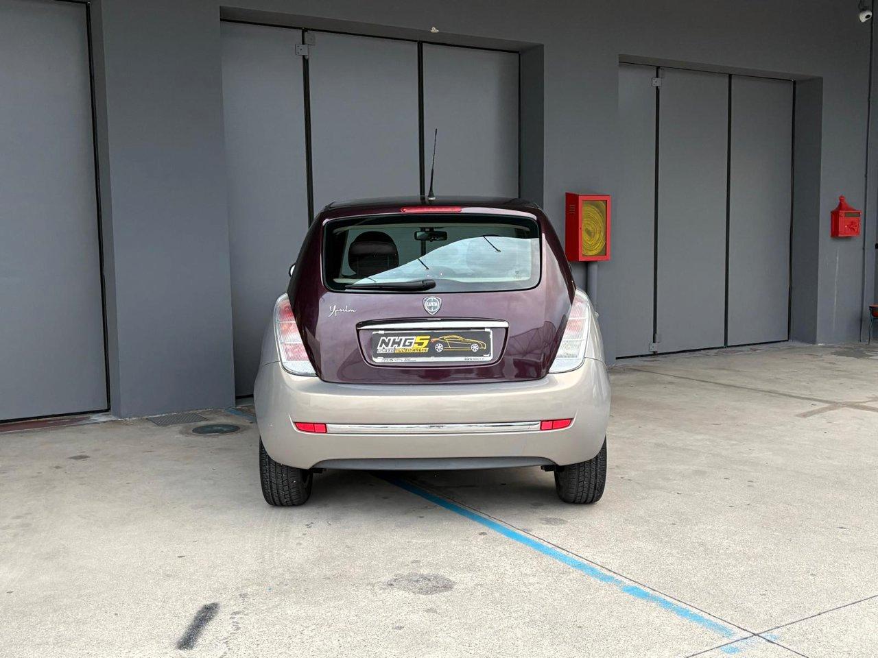 Lancia Ypsilon 3 Porte Ypsilon 1.2 8v Platino