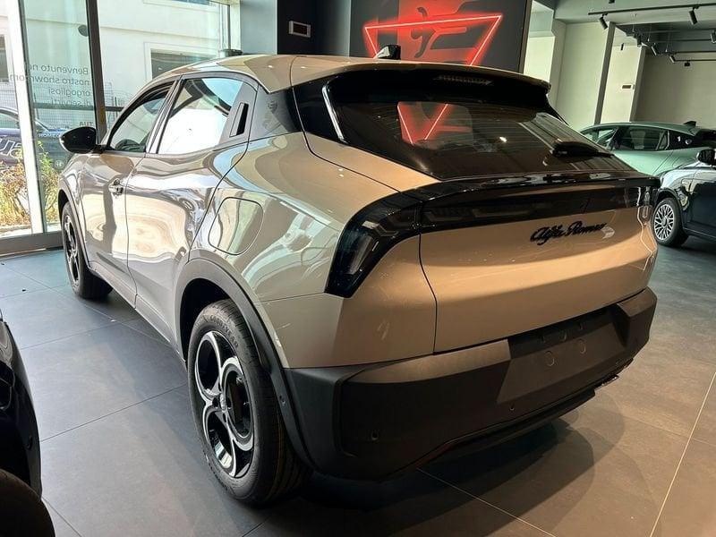 Alfa Romeo Junior 1.2 ibrida 145cv edct6