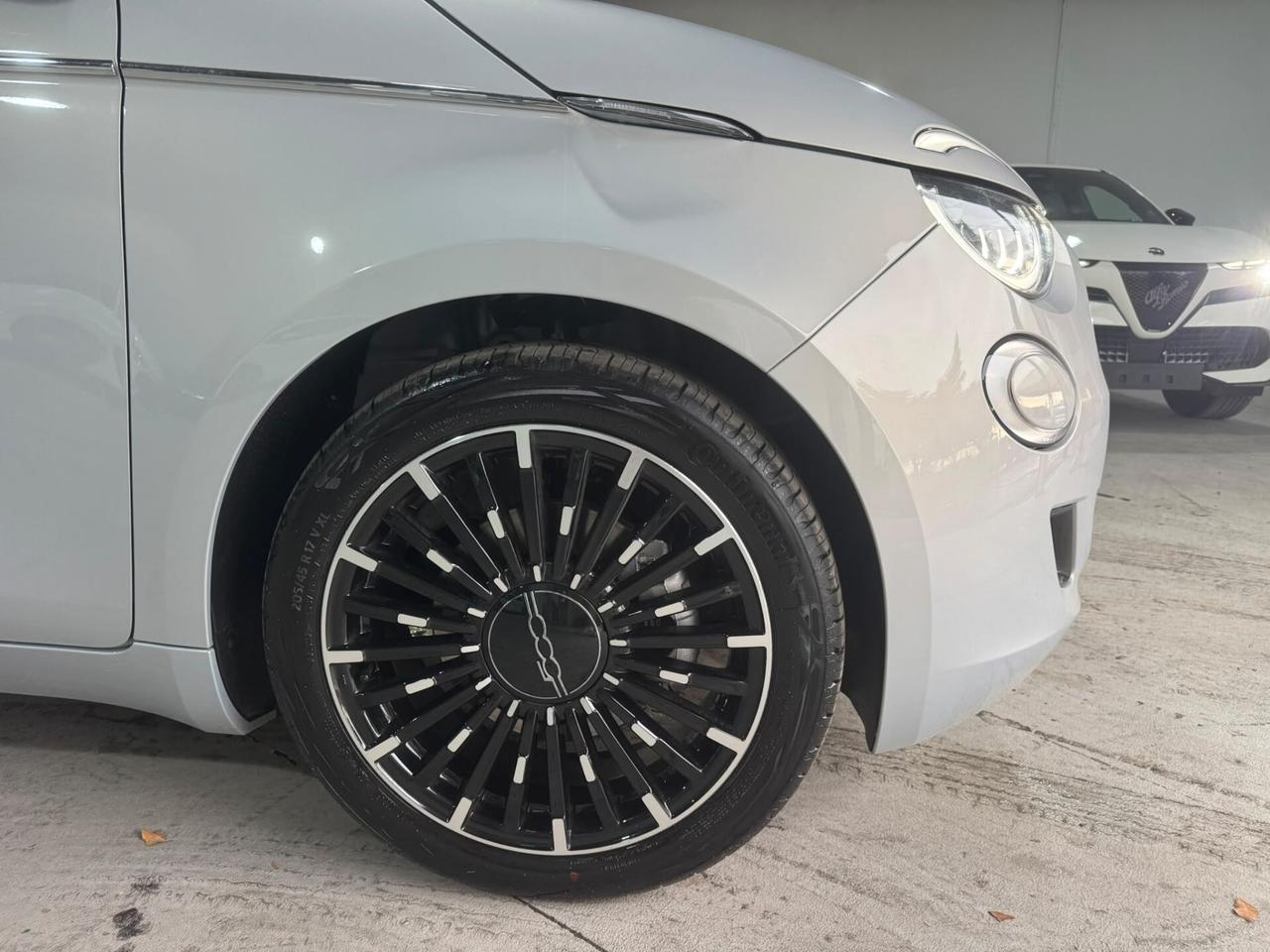 Fiat 500 C 1.0 Hybrid LA PRIMA