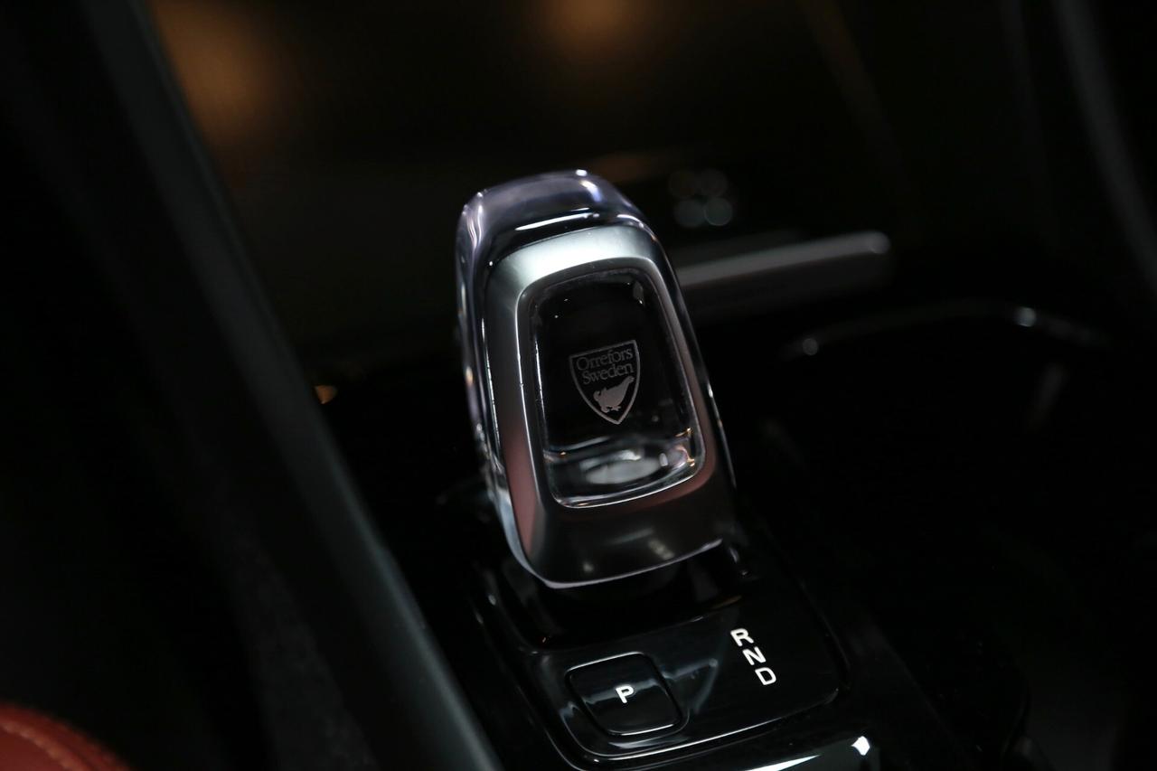 Volvo XC40 T5 Recharge Plug-in Hybrid Inscription auto