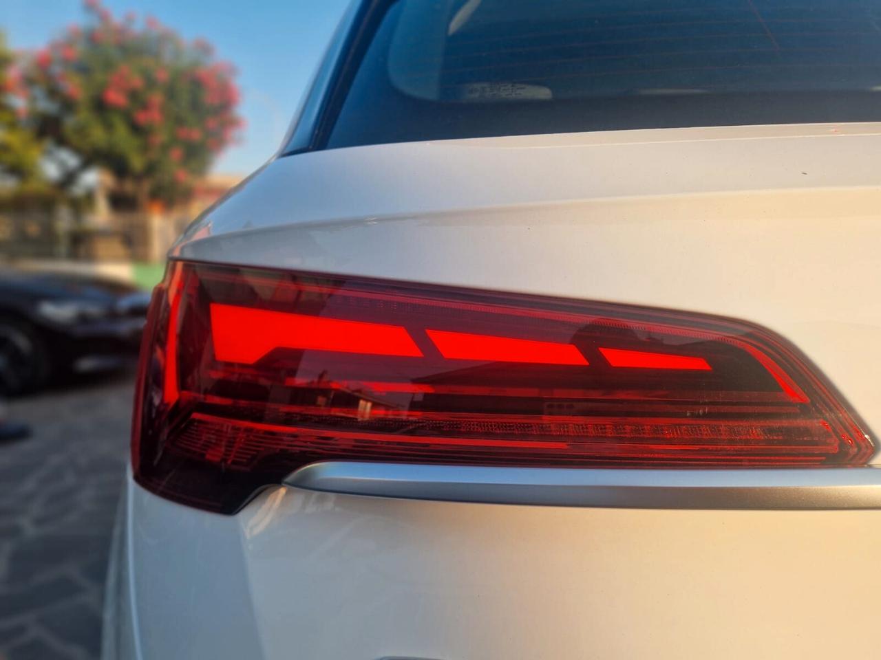 Audi Q5 35 TDI S tronic Business