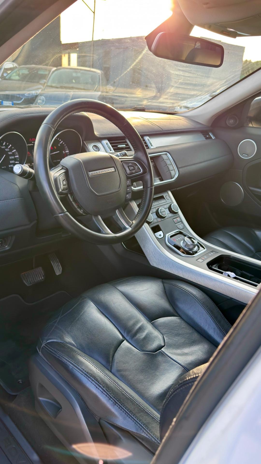 Land Rover Range Evoque 2.2 TD4 5p. Prestige
