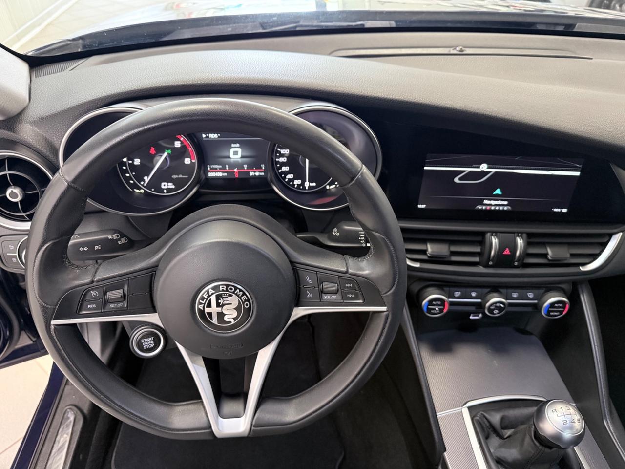 Alfa Romeo Giulia 2.2 Turbodiesel 180 CV Business Sport