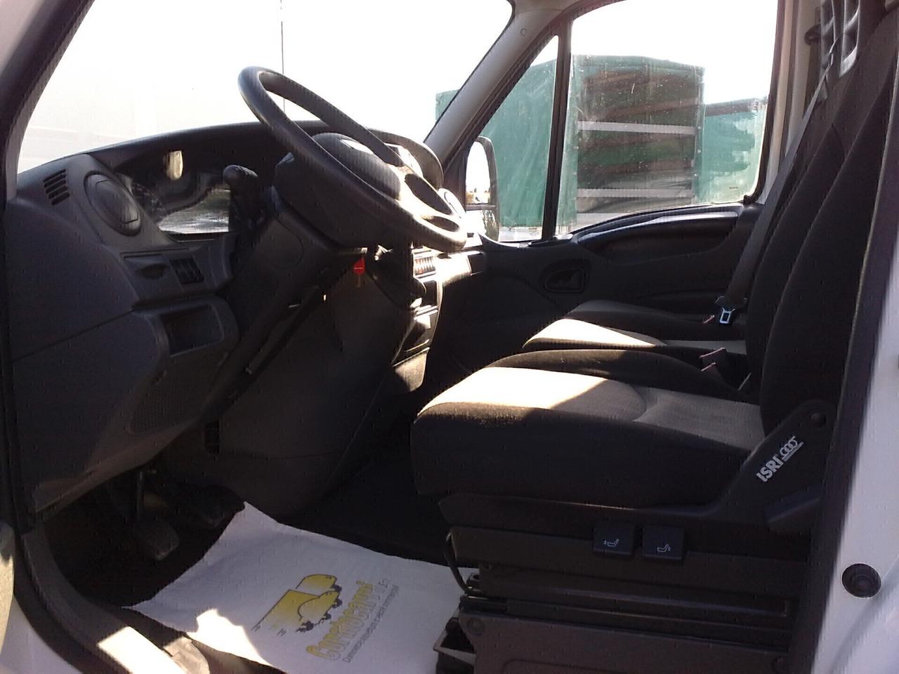 Iveco Daily 35c13 2.3hpt CENTINATO - 2013