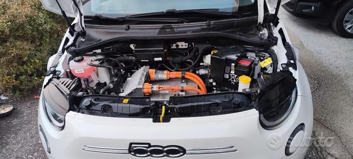 Fiat 500 500e ELETTRICA Berlina 23,8 kWh Action