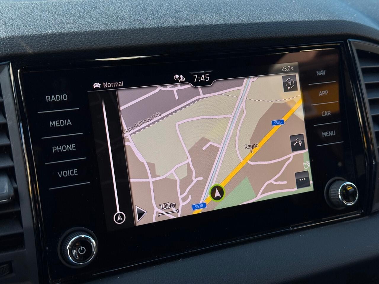 SKODA KAROK 1.5cc 150CV DSG BENZINA IVA ESPOSTA