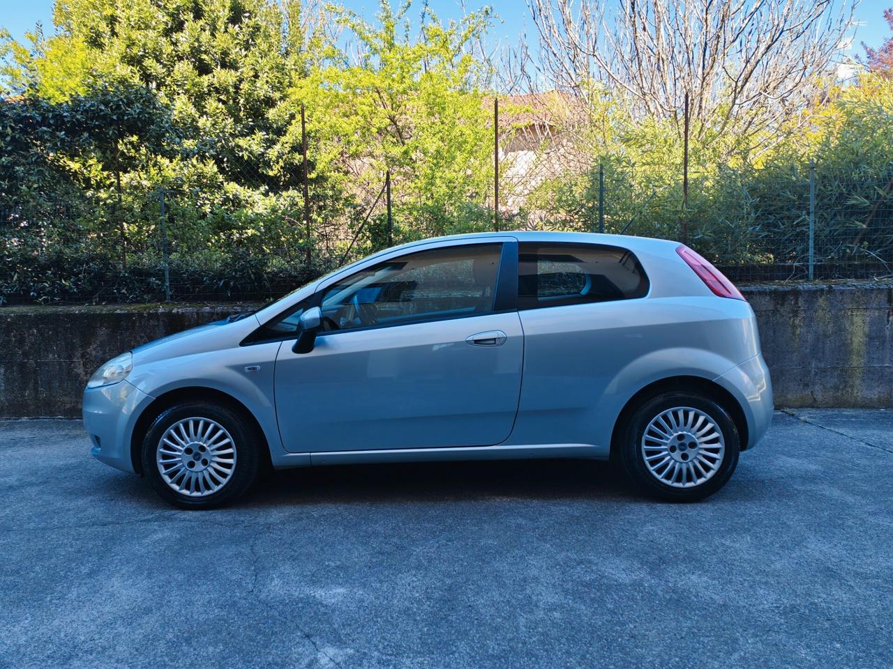 Fiat G. Punto 1.3 DIESEL 75cv / 31.600km / Unipro