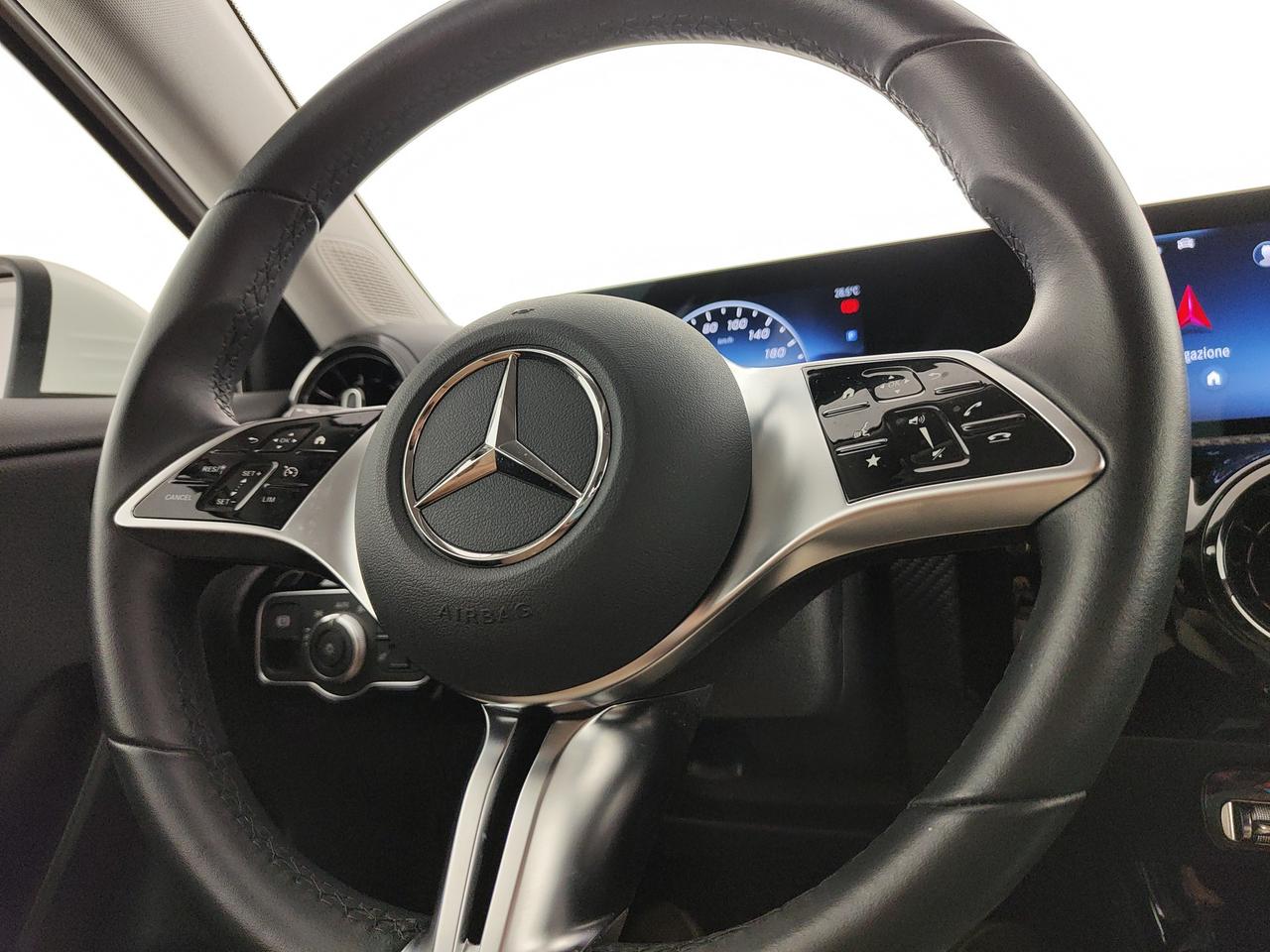 Mercedes-Benz A 180 d Advanced auto