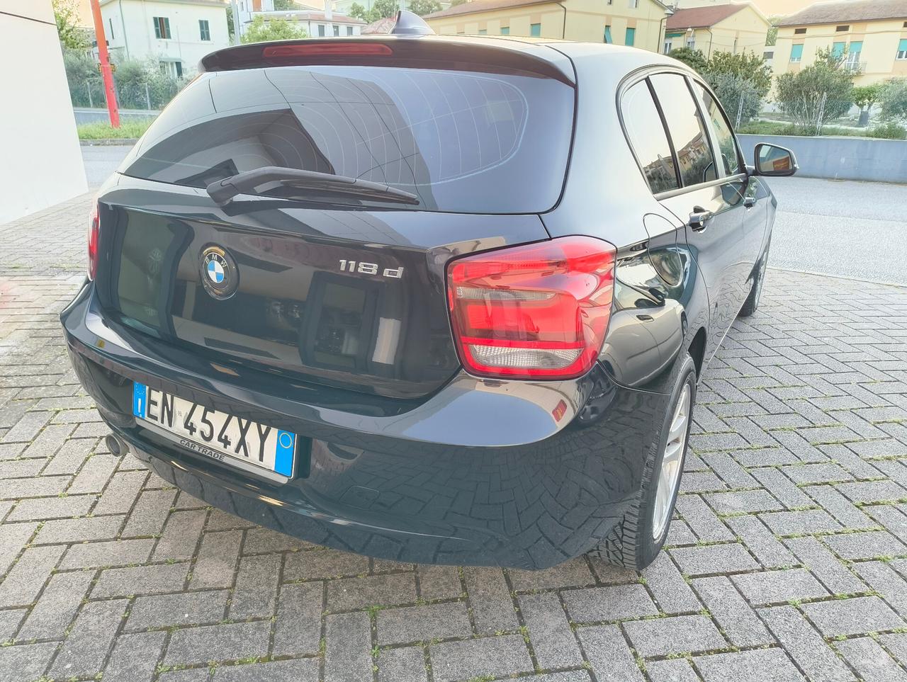 Bmw 118 118d 5p. Urban