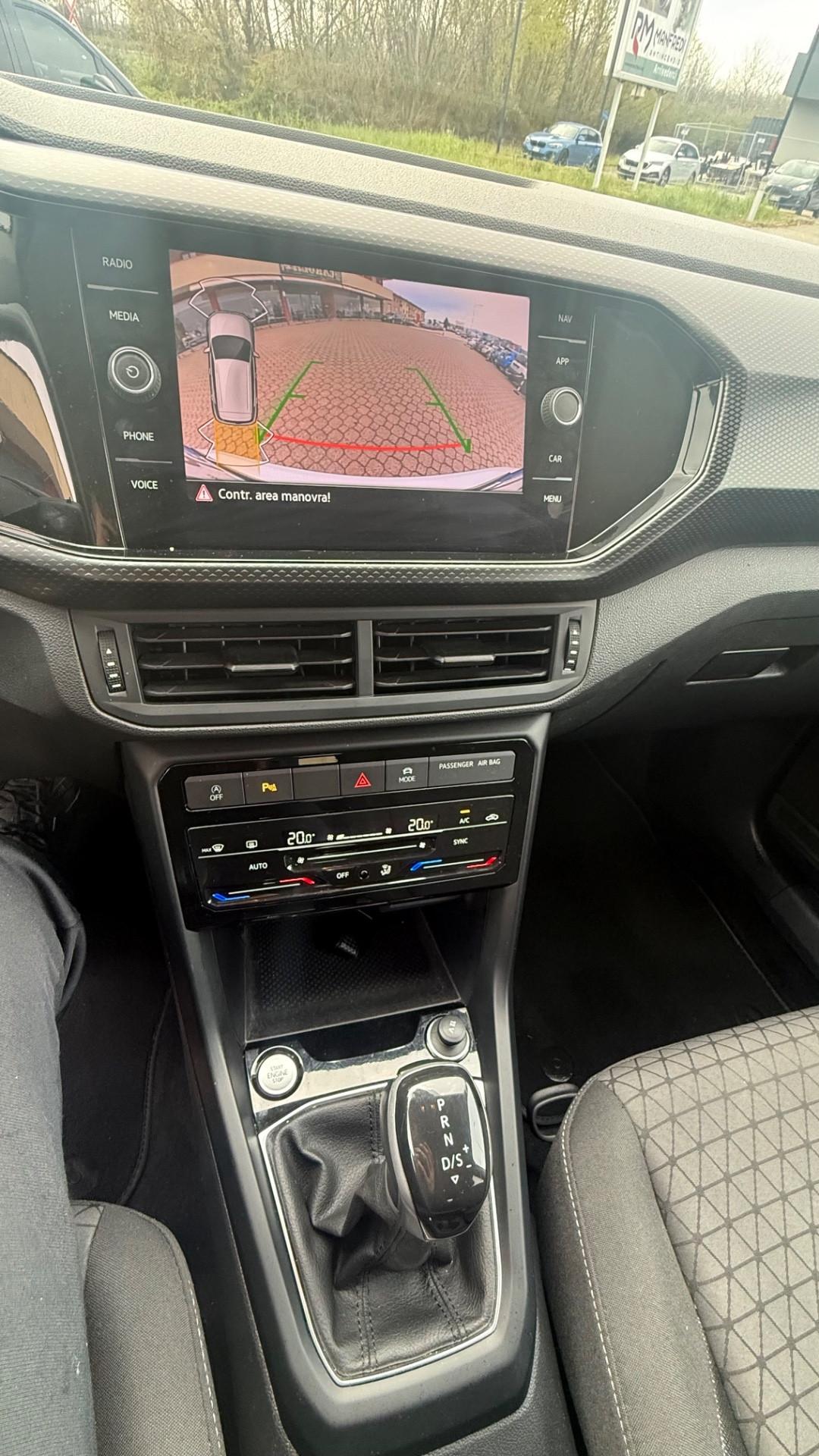 VOLKSWAGEN T-CROSS R-LINE 2023