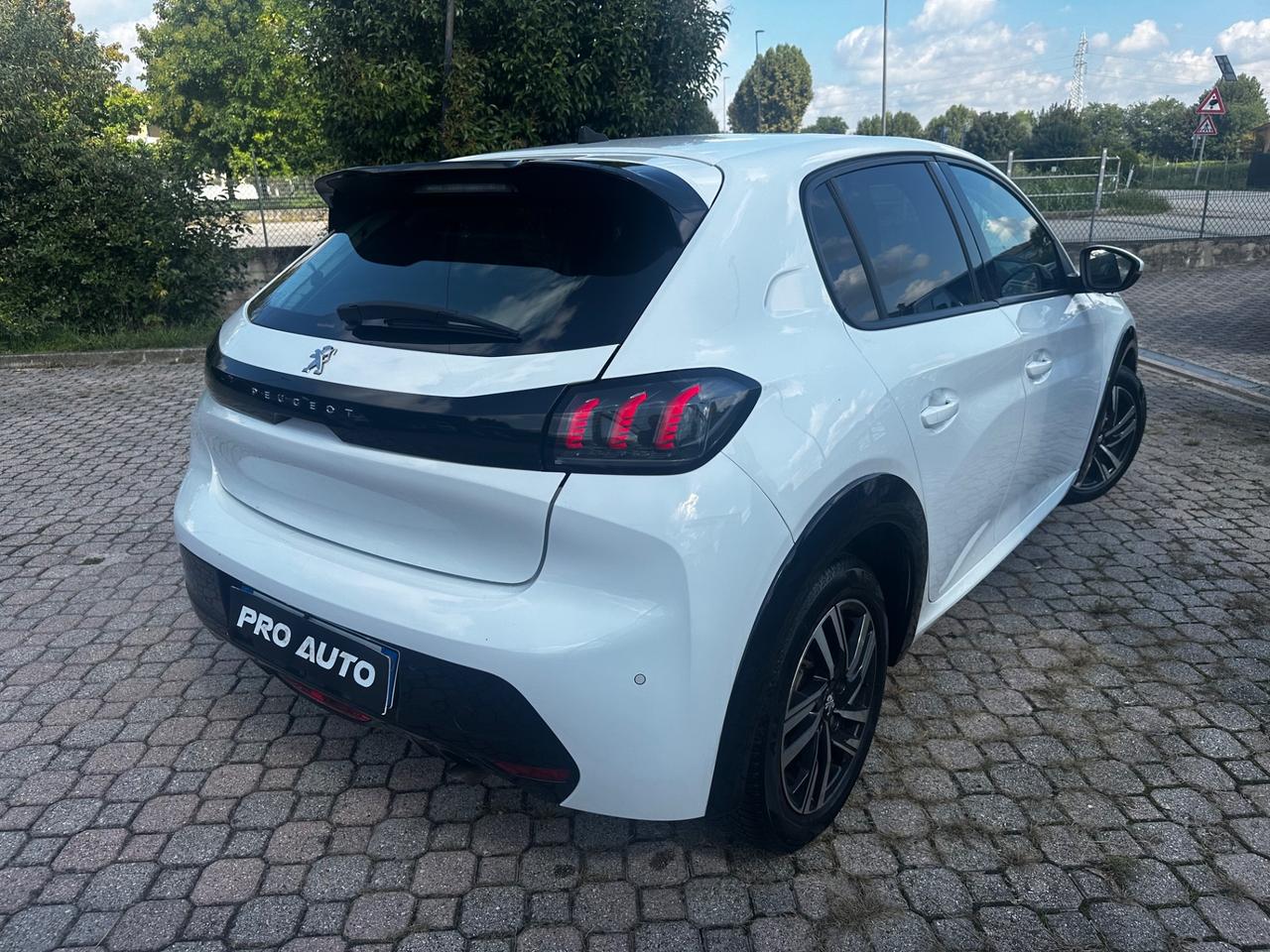 Peugeot 208 PureTech 100 Stop&Start EAT8 5 porte GT Pack