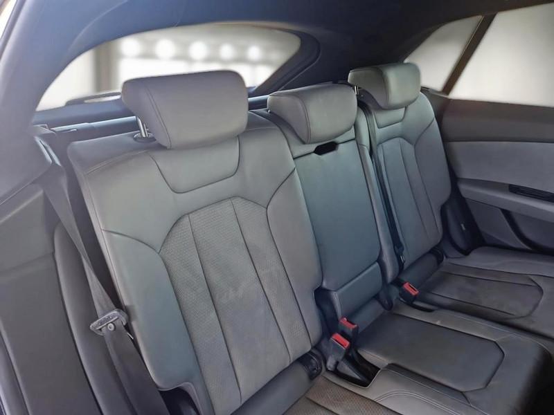 AUDI Q8 50 TDI MHEV 210kW quattro tipronic Sport