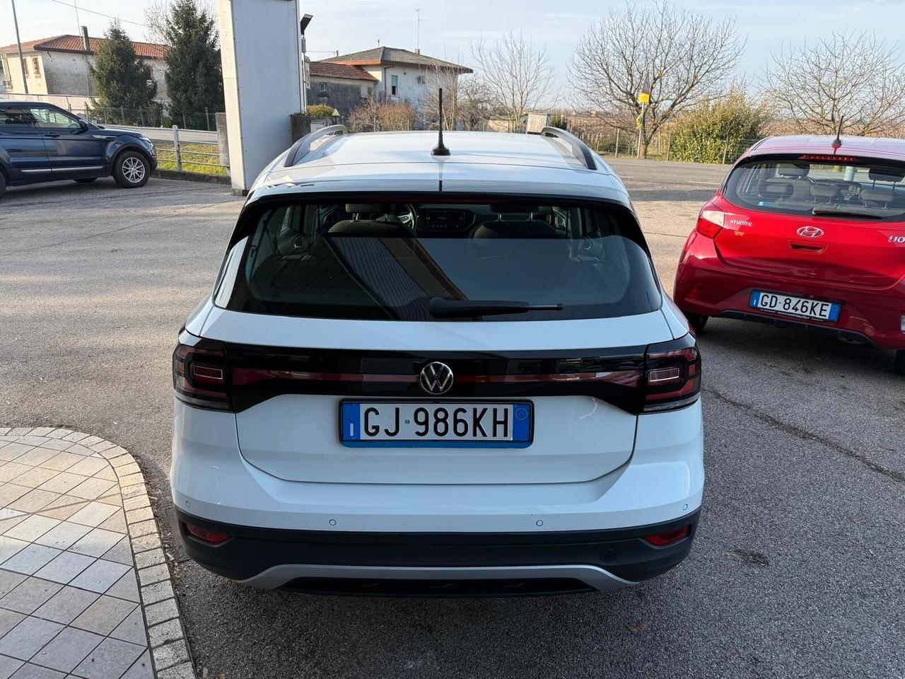 Volkswagen T-Cross 1.0 Benzina Cambio Automatico Neopatentati