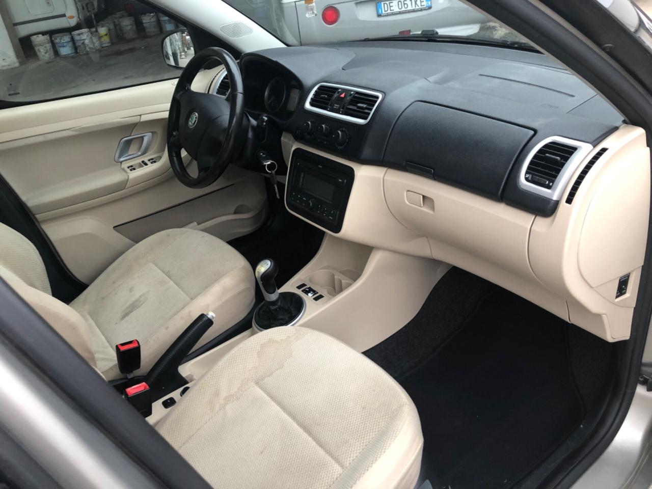 Skoda Roomster 1.4 TDI 80CV Style