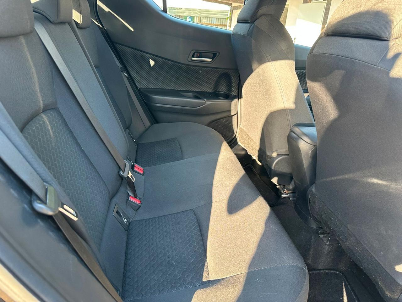Toyota C-HR 1.8 Hybrid E-CVT Active