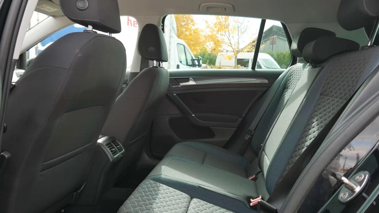 Volkswagen Golf 1.6 TDI Riscaldamento sedili Navigaz