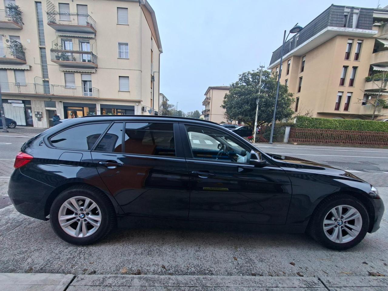 BMW Serie 3 Touring 316d Touring Luxury auto