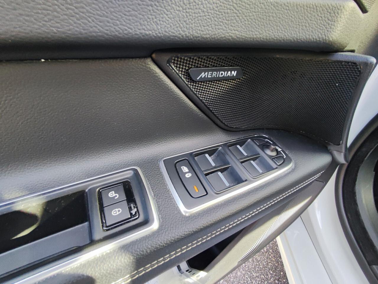 Jaguar XF Sportbrake 2.0 D 180 CV AWD aut. R-Sport