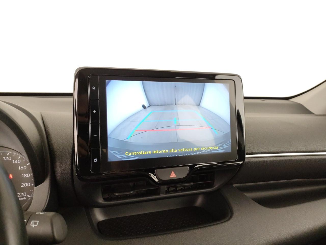 TOYOTA Yaris 1.5h Active