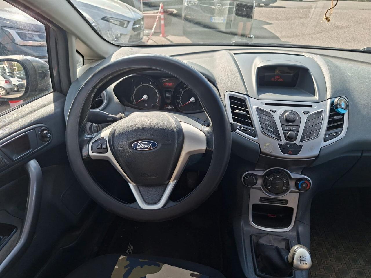 Ford Fiesta 1.2 82CV 5 porte