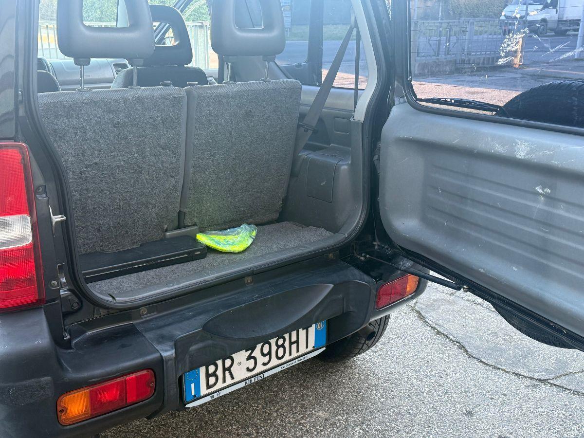 SUZUKI - Jimny - 1.3i 16V 4WD JLX