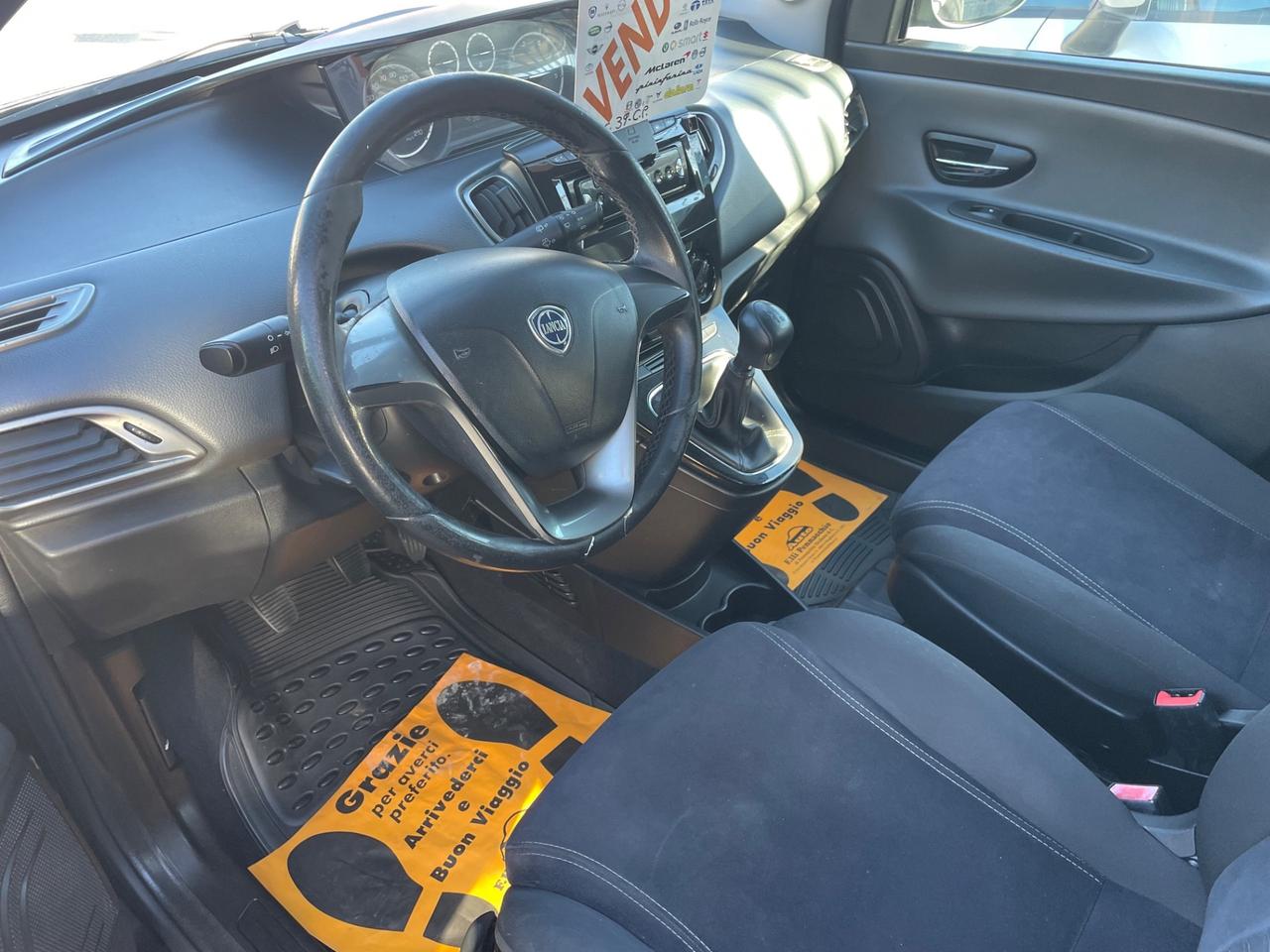 LANCIA YPSILON 1.3 DIESEL 95 (CV) 2011