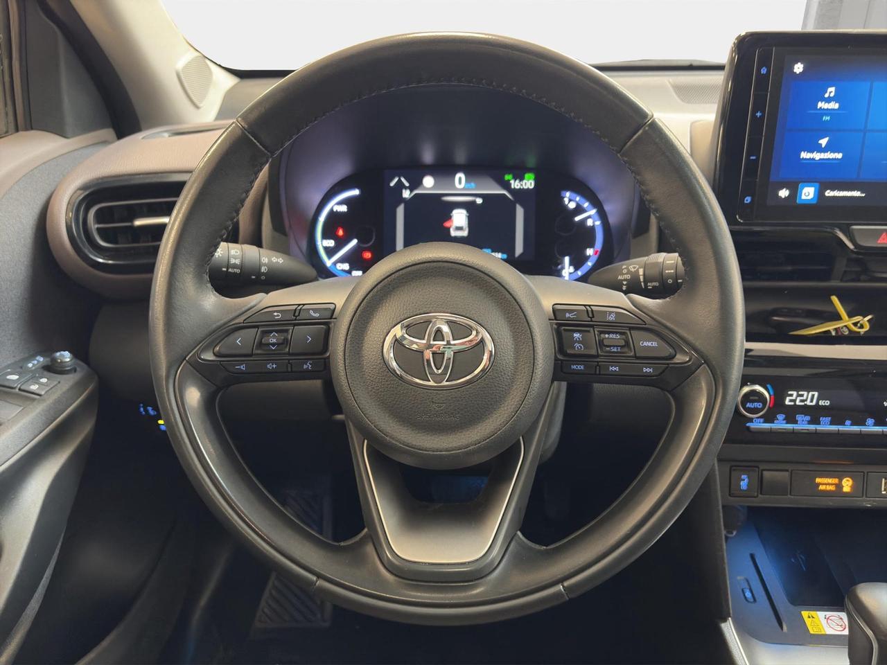 Toyota Yaris Cross 1.5h Lounge fwd 116cv e-cvt