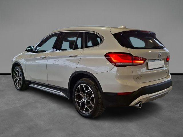 BMW X1 sDrive18i xLine Aut. + Tetto apr.