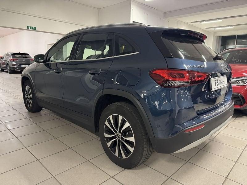 Mercedes-Benz GLA GLA 250 e hybrid EQ Business Extra